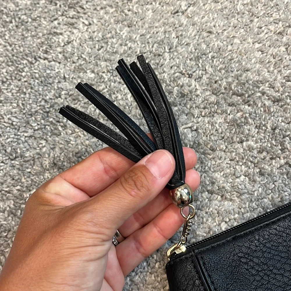 Charming Charlie | EUC Faux Leather Wristlet